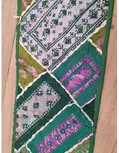 camino-bordado-patchwork-artesanal-estilo-boho-chic-textil-india-decoracion-mesa-kaylash