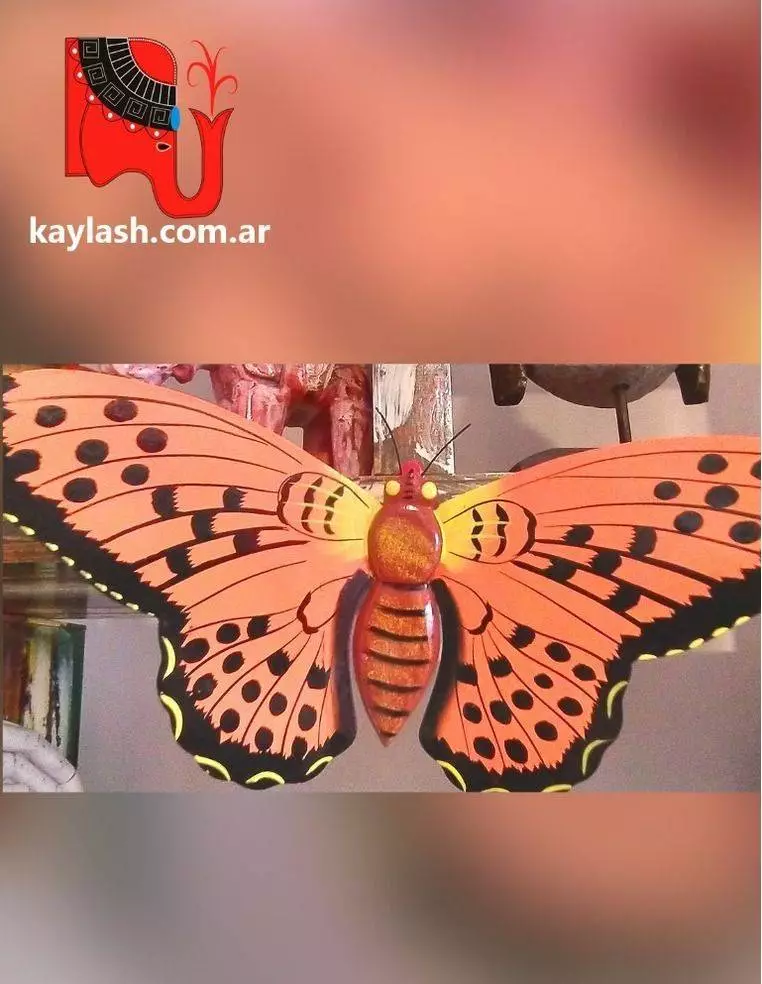 Mariposas de madera pintada Origen: Indonesia