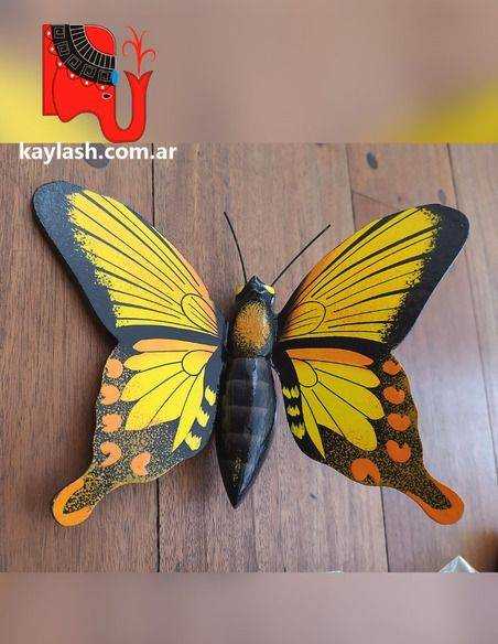 Mariposas de madera pintada Origen: Indonesia Mariposas de madera pintada Origen: Indonesia