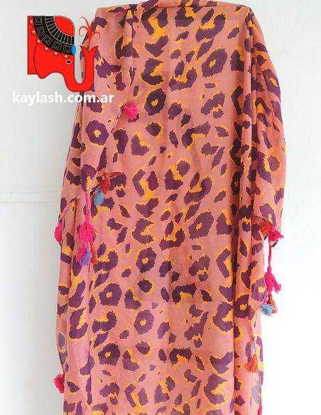 panuelos-pom-pon-estilo-boho-chic-accesorio-femenino-suave-artesanal-kaylash