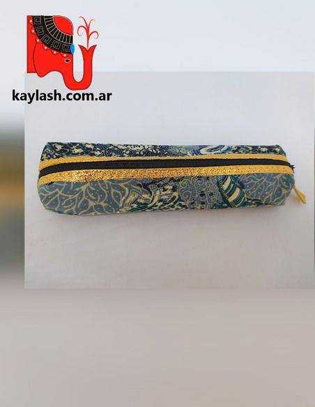 cartuchera-monedero-batik-artesanal-teñido-a-mano-accesorio-boho-organizacion-mistica-kaylash