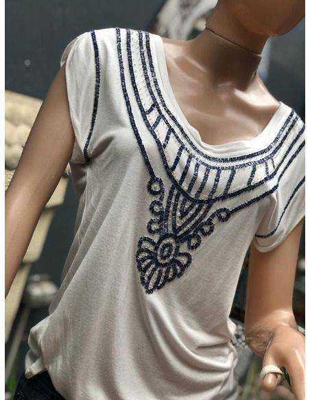 Remera bordada Origen: India Remera bordada Origen: India