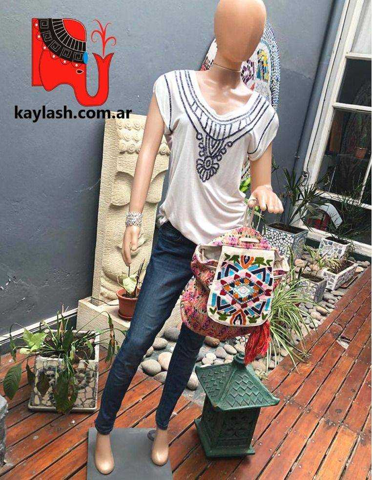 remera-syberian-kaylash-algodon-premium-diseño-lobo-siberiano-estilo-boho-místico