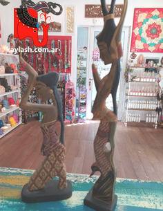 Mujeres en madera