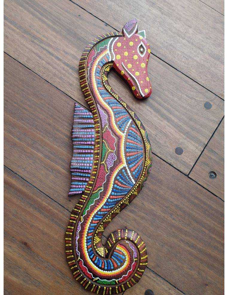 Hipocampo en madera Origen: Indonesia