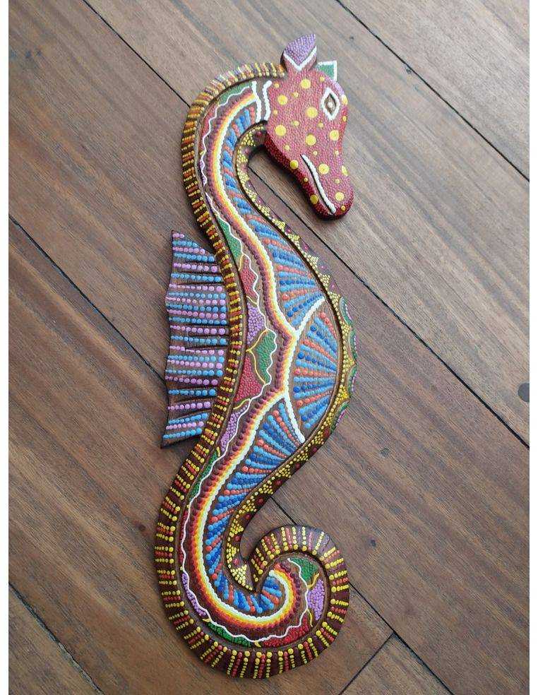 Hipocampo en madera Origen: Indonesia