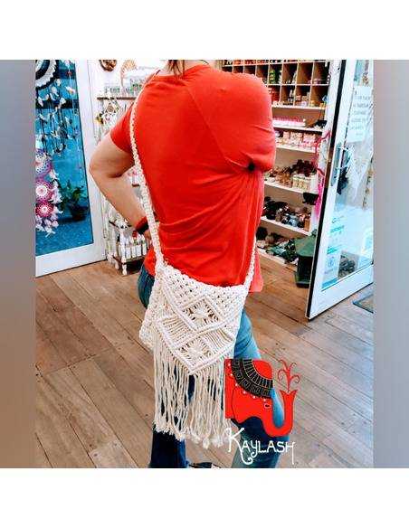 morral-de-macrame-artesanal-boho-chic-cartera-tejida-algodon-natural-bolso-mano-kaylash
