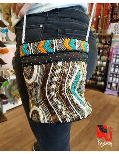 bolsito-mostacillas-indones-artesanal-cuentas-colores-moda-boho-chic-accesorio-indonesia-kaylash