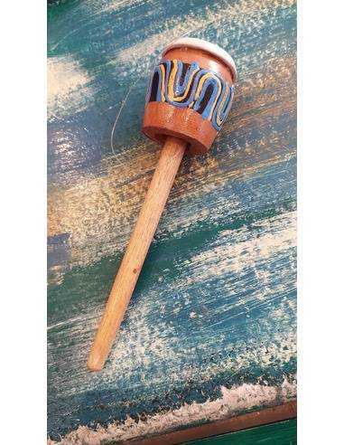 rana-sound-guiro-madera-artesanal-instrumento-percusion-zen-decoracion-mistica-prosperidad-kaylash