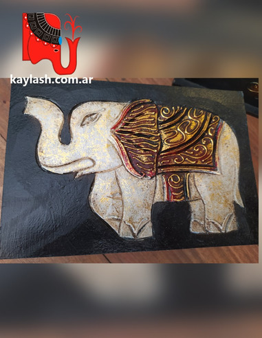 Caja tallada elefante