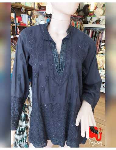 camisola-bordada-artesanal-estilo-boho-chic-kaylash-indumentaria-femenina-premium-detalles-hechos-a-mano