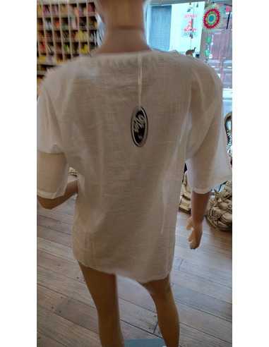 Blusa blanca bordada
