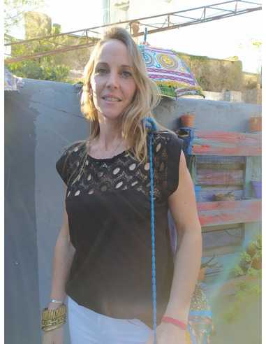 remera-calada-india-blanco-estilo-boho-chic-moda-artesanal-mística-kaylash