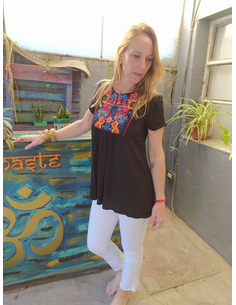 Blusa bordada