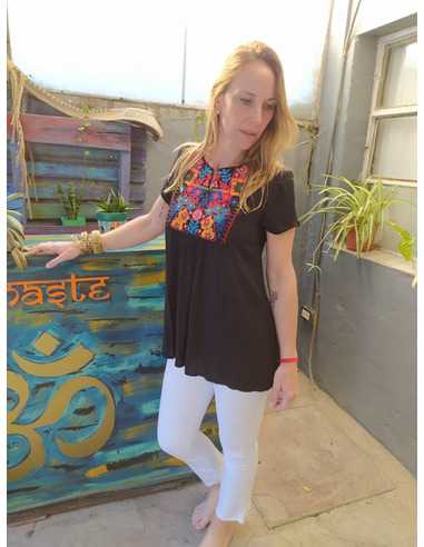 Blusa bordada