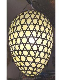 lampara-de-ratan-huevo-colgante-artesanal-fibras-naturales-estilo-boho-chic-iluminacion-mística-kaylash