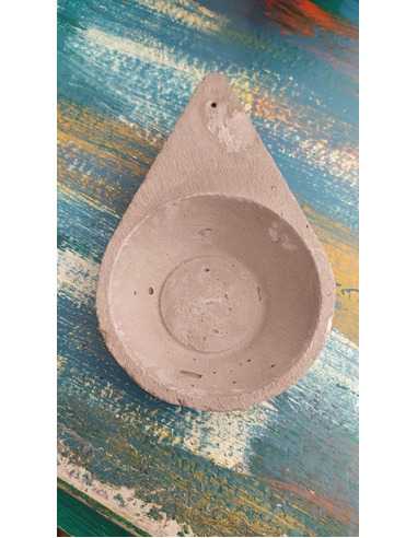 Sahumador triangular cemento