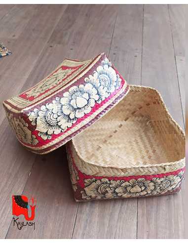 caja-de-bambo-pintada-artesanal-organizador-boho-chic-decoracion-natural-fibras-bambú-kaylash-2026