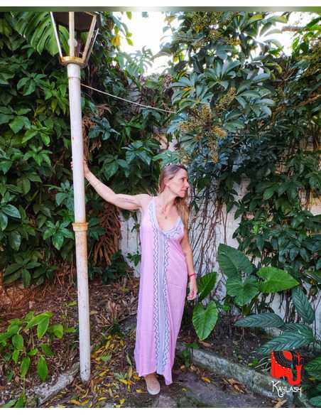 vestido-seminyak-bordado-blanco-estilo-boho-chic-artesanal-kaylash-2026