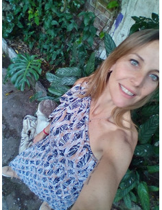 vestido-un-hombro-asimetrico-mujer-estilo-boho-chic-indumentaria-elegante-caida-fluida-moda-2026-kaylash 2