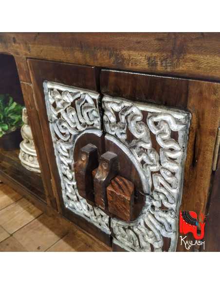 Mueble bajo oriental