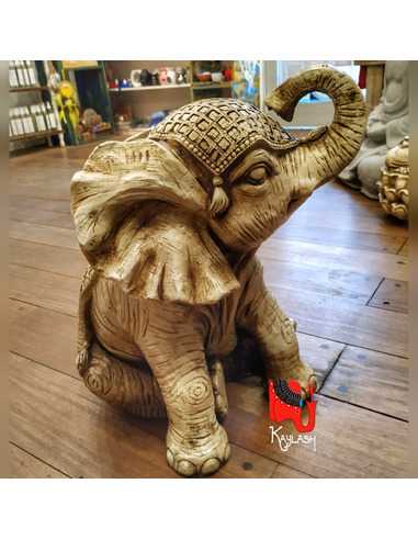 Elefante bebe resina