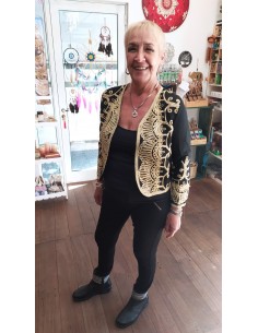 Chaqueta bordada con dorado