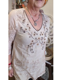 camisola-bordada-vars-estilo-boho-chic-con-detalles-artesanales-textura-fresca-kaylash 2