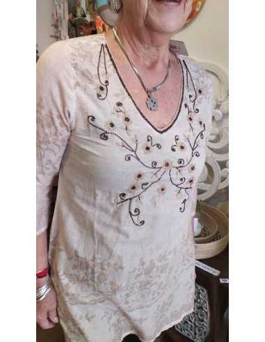 camisola-bordada-vars-estilo-boho-chic-con-detalles-artesanales-textura-fresca-kaylash