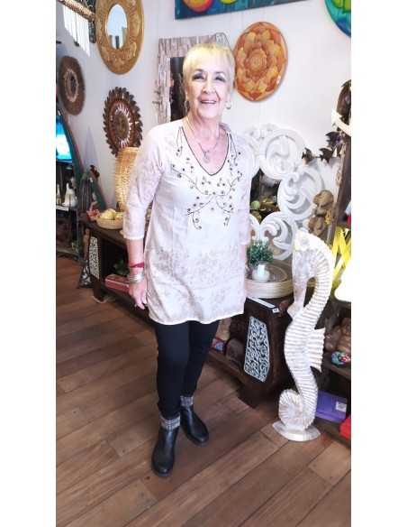 camisola-bordada-vars-estilo-boho-chic-con-detalles-artesanales-textura-fresca-kaylash