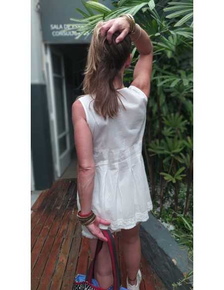 Musculosa bordada blanca