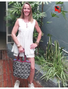 musculosa-bordada-blanca-mujer-estilo-boho-chic-bordado-artesanal-indumentaria-fresca-kaylash-2026