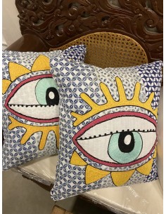 almohadon-ojo-de-la-proteccion-nazar-turco-bordado-decoracion-zen-mistica-hogar-kaylash 2