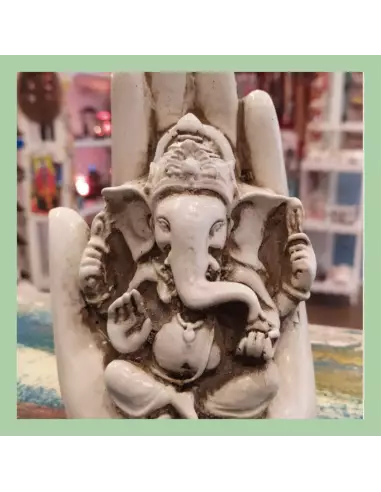 Buda - ganesh en mano