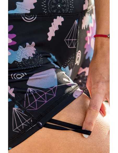 lulea-somos-celulas-calza-deportiva-yoga-sustentable-alta-compresion-diseno-organico-kaylash