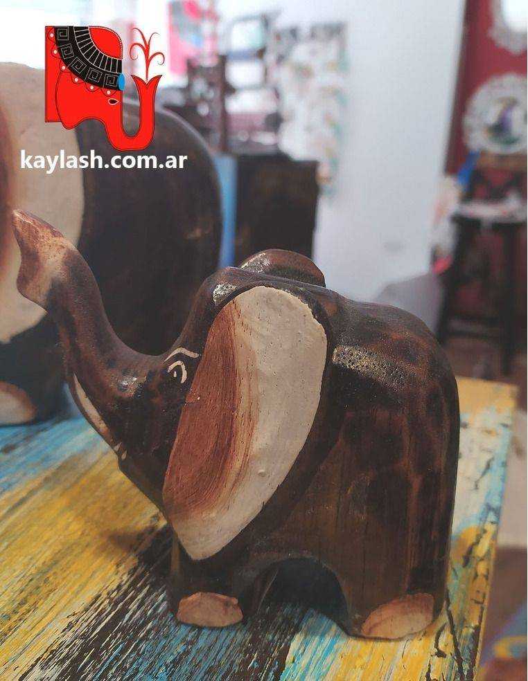elefante-de-luna-bulan-bali-decoracion-mística-proteccion-hogar-artesanal-suerte-kaylash