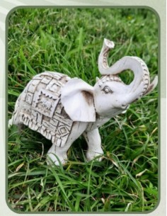 elefante-blanco-resina-decoracion-artesanal-prosperidad-amuleto-fortuna-místico-kaylash