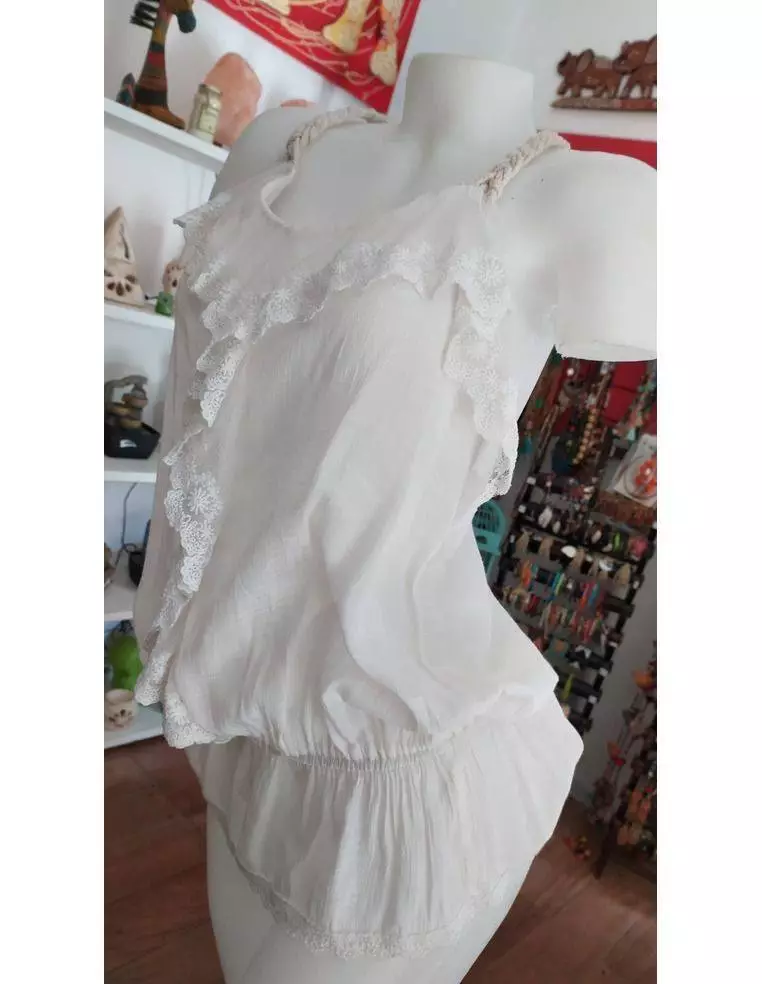 musculosa con encaje Origen: India