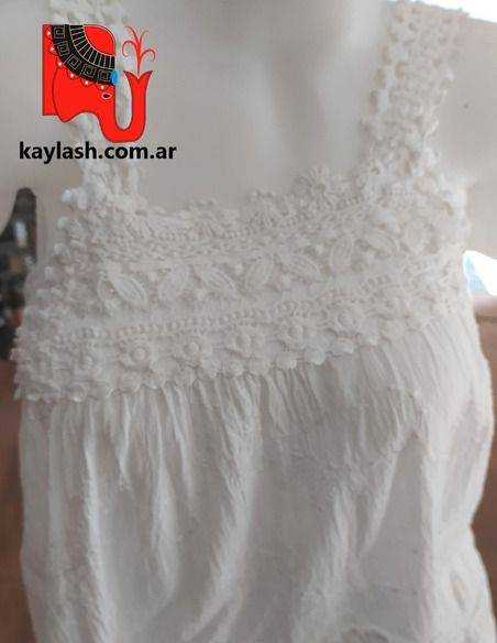 musculosa-con-encaje-blanca-estilo-boho-chic-romantico-indumentaria-mujer-femenina-kaylash musculosa-con-encaje-blanca-estilo-boho-chic-romantico-indumentaria-mujer-femenina-kaylash