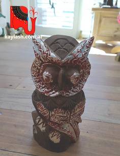 Búho en rama 25cm