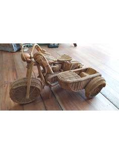 Moto de rattan con seagrass Origen: Indonesia 2
